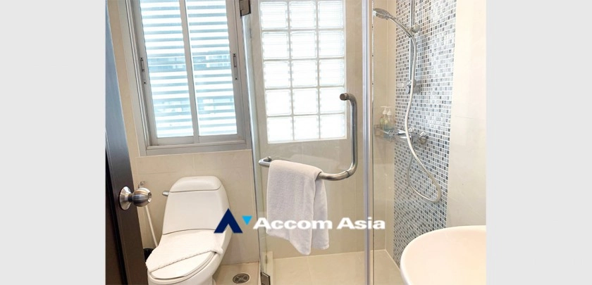 10  3 br Apartment For Rent in Silom ,Bangkok BTS Surasak at High-end Low Rise  1414133