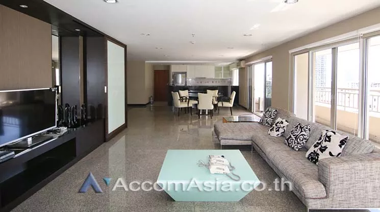  3 Bedrooms  Condominium For Rent in Sathorn, Bangkok  near BTS Sala Daeng - MRT Lumphini (1514212)