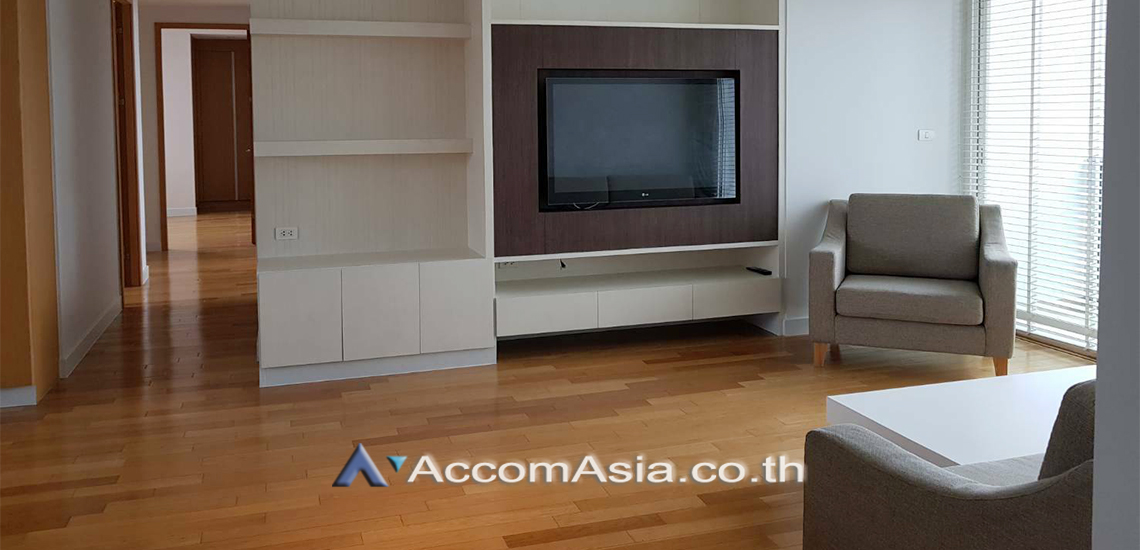  3 Bedrooms  Condominium For Rent & Sale in Sukhumvit, Bangkok  near BTS Asok - MRT Sukhumvit (1514268)