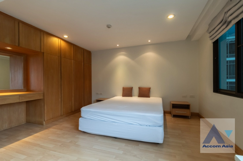 30  3 br Apartment For Rent in Ploenchit ,Bangkok BTS Ratchadamri at Step to Lumpini Park 20607