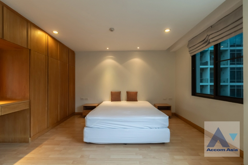 28  3 br Apartment For Rent in Ploenchit ,Bangkok BTS Ratchadamri at Step to Lumpini Park 20607