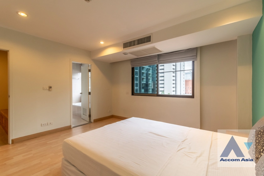 33  3 br Apartment For Rent in Ploenchit ,Bangkok BTS Ratchadamri at Step to Lumpini Park 20607