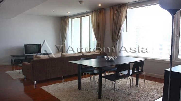  2 Bedrooms  Condominium For Rent in Sukhumvit, Bangkok  near BTS Phrom Phong (1514474)