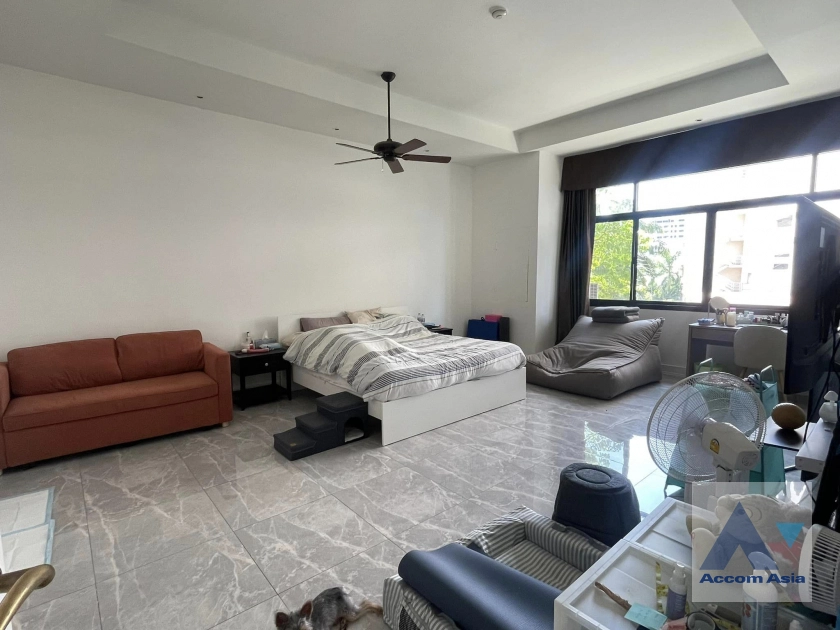 Pet friendly |  2 Bedrooms  Apartment For Rent in Sukhumvit, Bangkok  near BTS Phrom Phong (1414571)