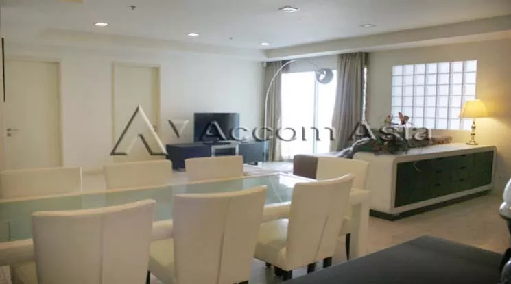  2 Bedrooms  Condominium For Rent in Sukhumvit, Bangkok  near BTS Ekkamai (1514629)