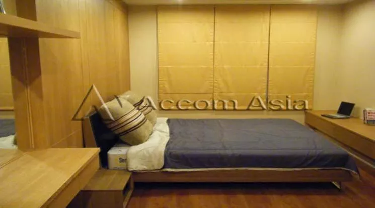 Condo One X Sukhumvit 26 