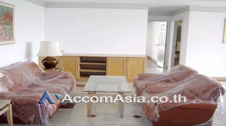  1  3 br Apartment For Rent in Sathorn ,Bangkok BTS Surasak at Low rise Apartment Building 20637