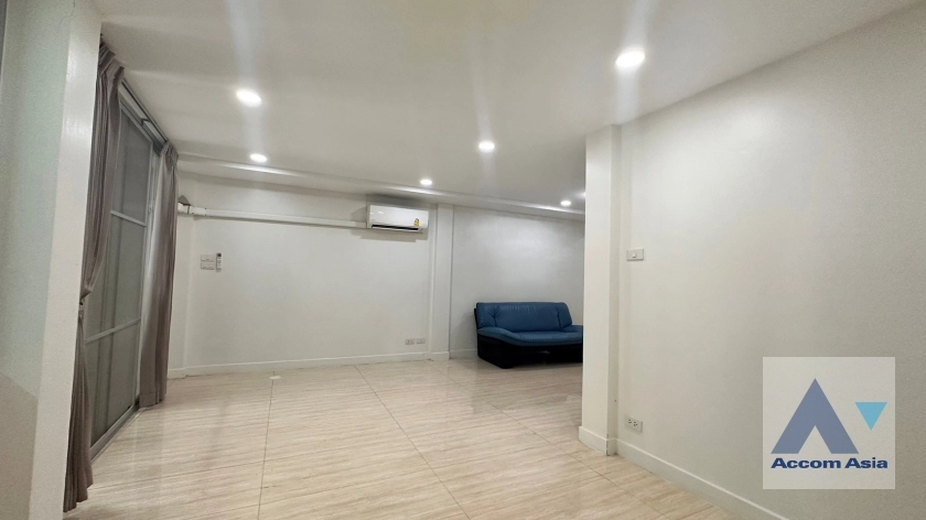 7  4 br House For Rent in sukhumvit ,Bangkok BTS Ekkamai 2514805