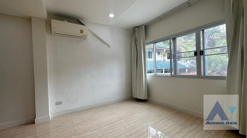 18  4 br House For Rent in sukhumvit ,Bangkok BTS Ekkamai 2514805