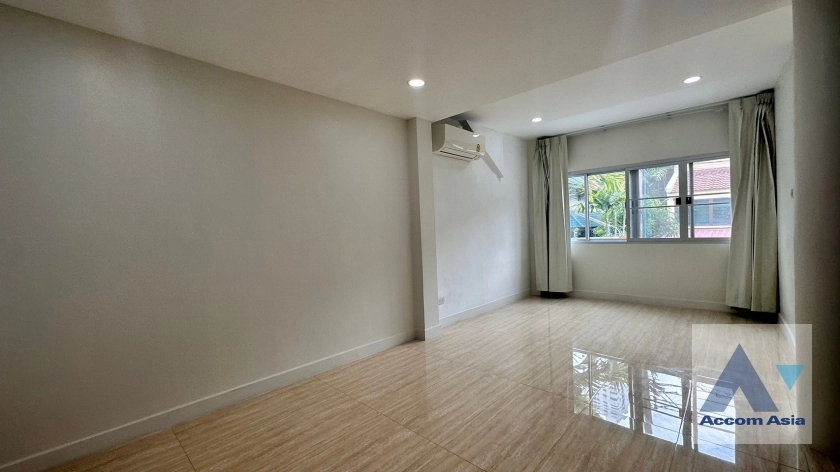 23  4 br House For Rent in sukhumvit ,Bangkok BTS Ekkamai 2514805