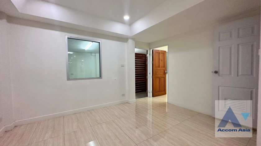 26  4 br House For Rent in sukhumvit ,Bangkok BTS Ekkamai 2514805