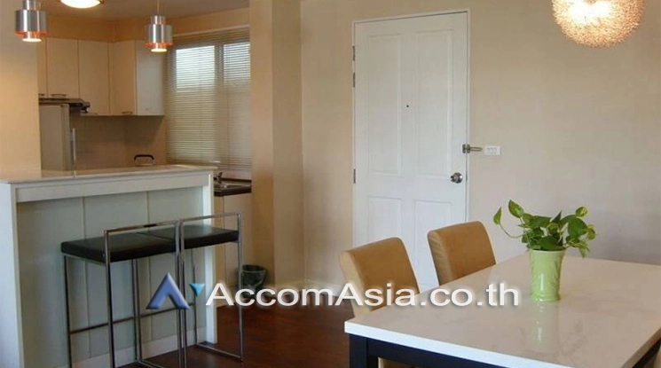  3 Bedrooms  Condominium For Rent in Sukhumvit, Bangkok  near BTS Thong Lo (1514874)