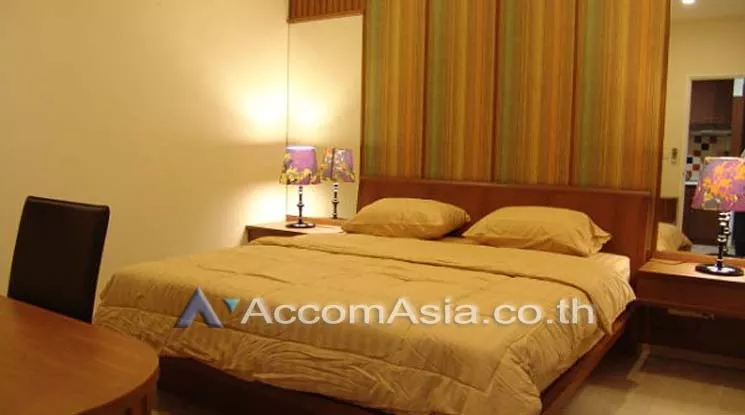  1 Bedroom  Condominium For Rent in Sukhumvit, Bangkok  near BTS Thong Lo (1514984)