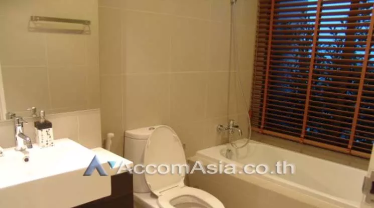  1 Bedroom  Condominium For Rent in Sukhumvit, Bangkok  near BTS Thong Lo (1514984)