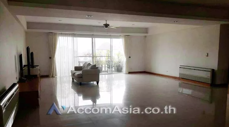  3 Bedrooms  Apartment For Rent in Sathorn, Bangkok  (1414995)