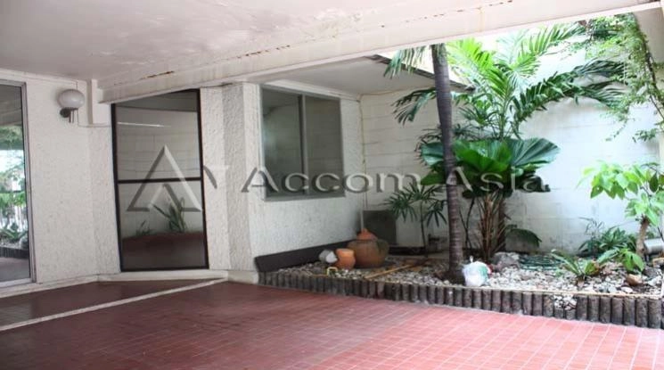  1  3 br House For Rent in sukhumvit ,Bangkok BTS Nana 1715007