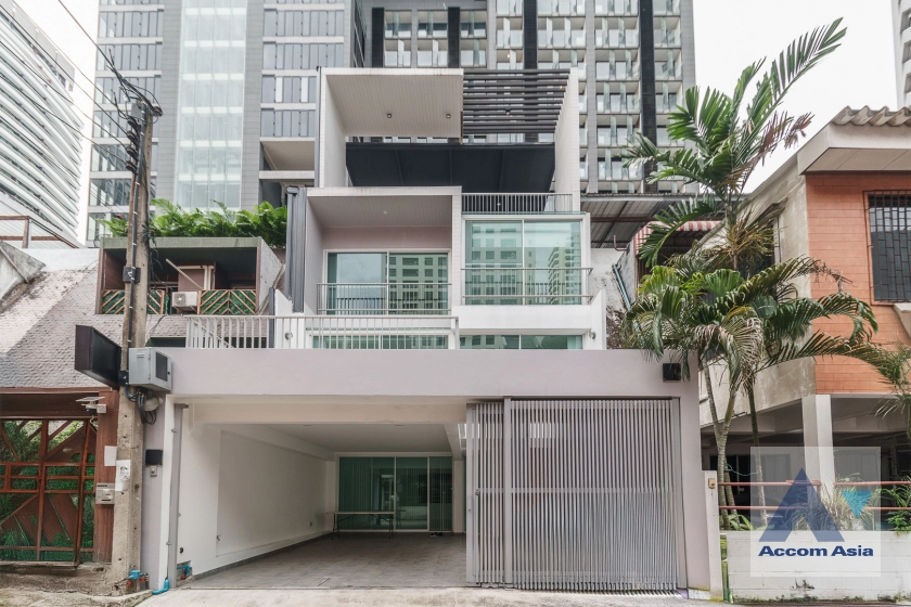 House For Rent in Sukhumvit, Bangkok Code 1715007