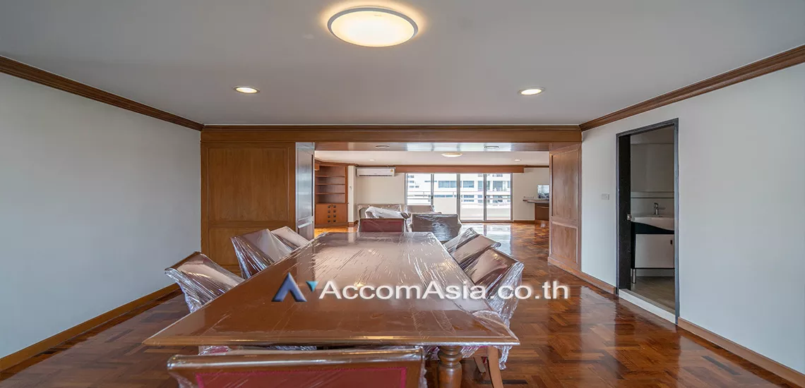 Big Balcony |  3 Bedrooms  Condominium For Rent in Sukhumvit, Bangkok  near BTS Phrom Phong (1515037)