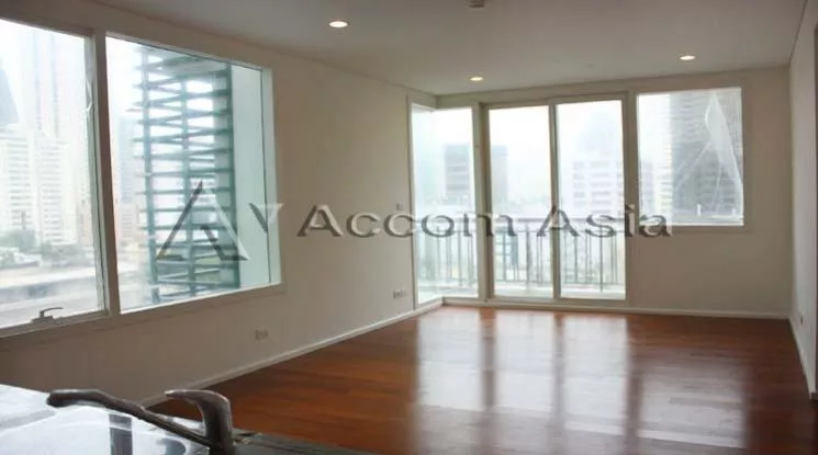  2 Bedrooms  Condominium For Rent & Sale in Sukhumvit, Bangkok  near BTS Asok - MRT Sukhumvit (1515049)