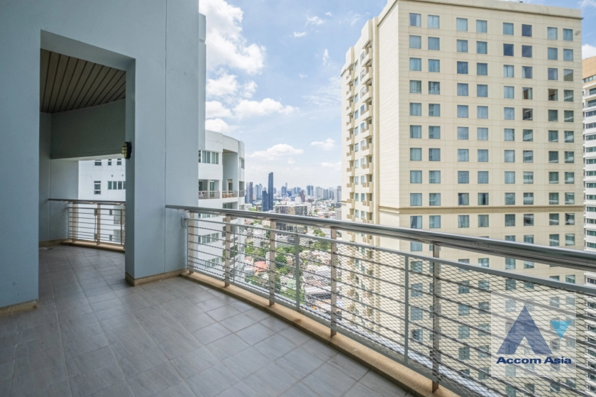 16  4 br Apartment For Rent in Sukhumvit ,Bangkok BTS Phrom Phong at Perfect for a big family 1415174