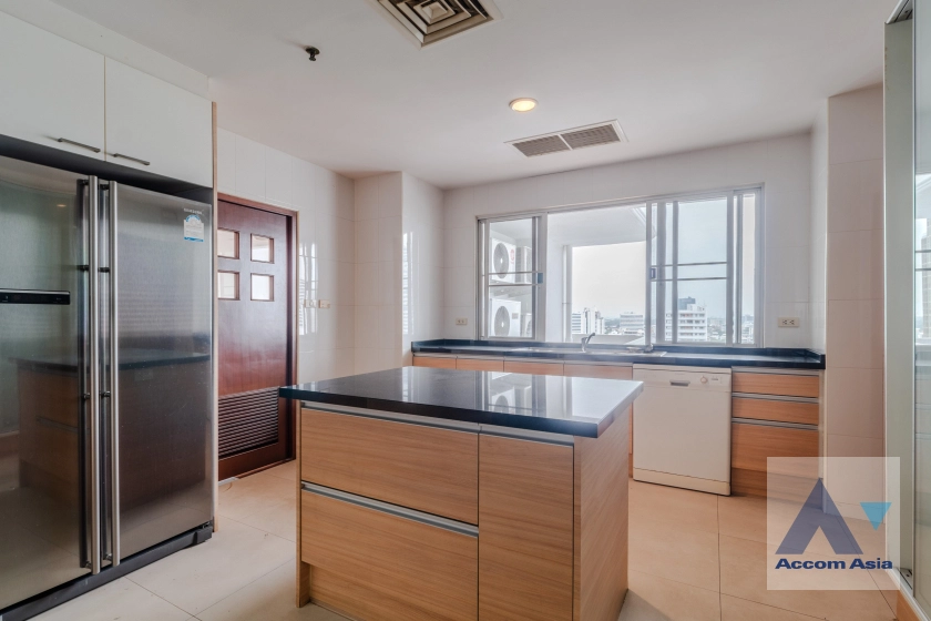 Pet friendly |  3 Bedrooms  Apartment For Rent in Sathorn, Bangkok  near BRT Technic Krungthep (1515437)