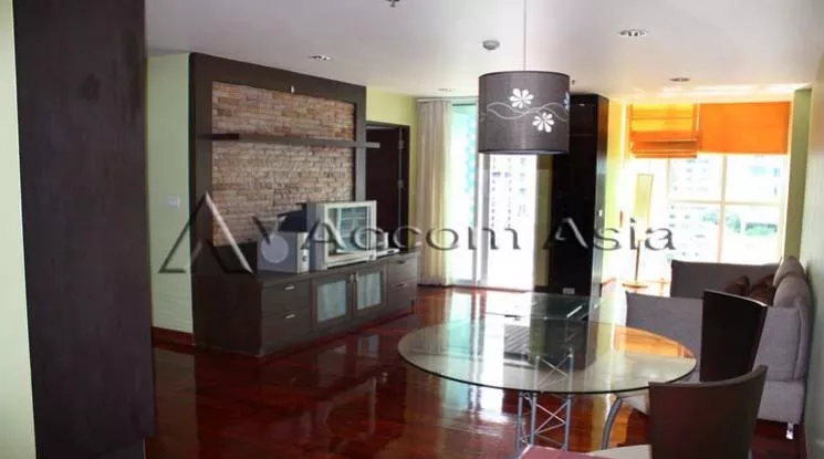  2 Bedrooms  Condominium For Rent in Ploenchit, Bangkok  near BTS Chitlom (1515448)