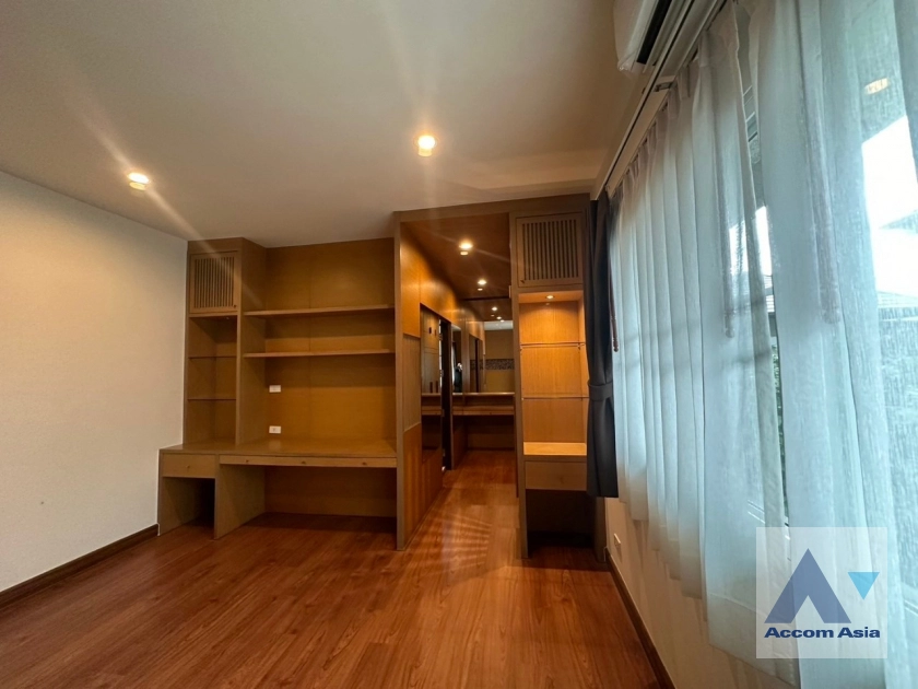 20  4 br House For Rent in Lat phrao ,Bangkok   at Baan Issara Rama 9 2315464