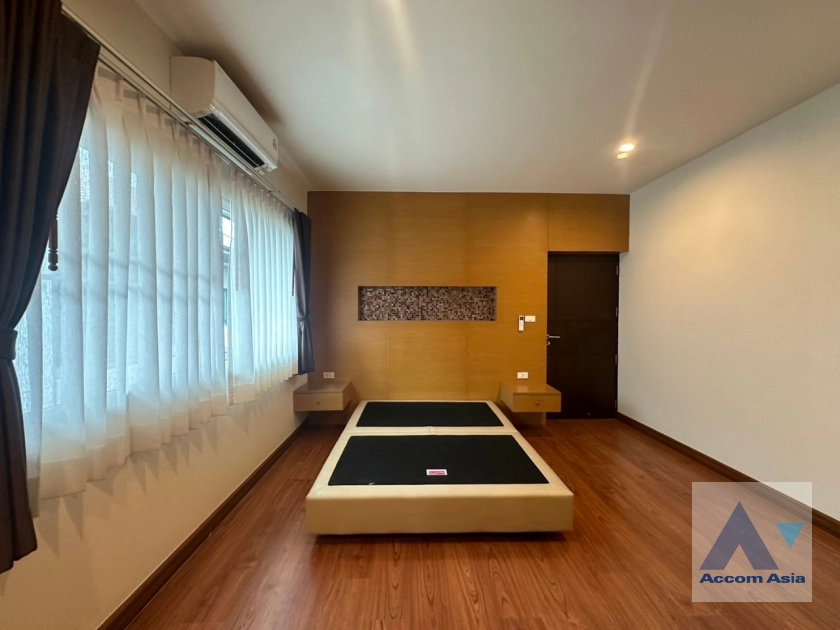 13  4 br House For Rent in Lat phrao ,Bangkok   at Baan Issara Rama 9 2315464