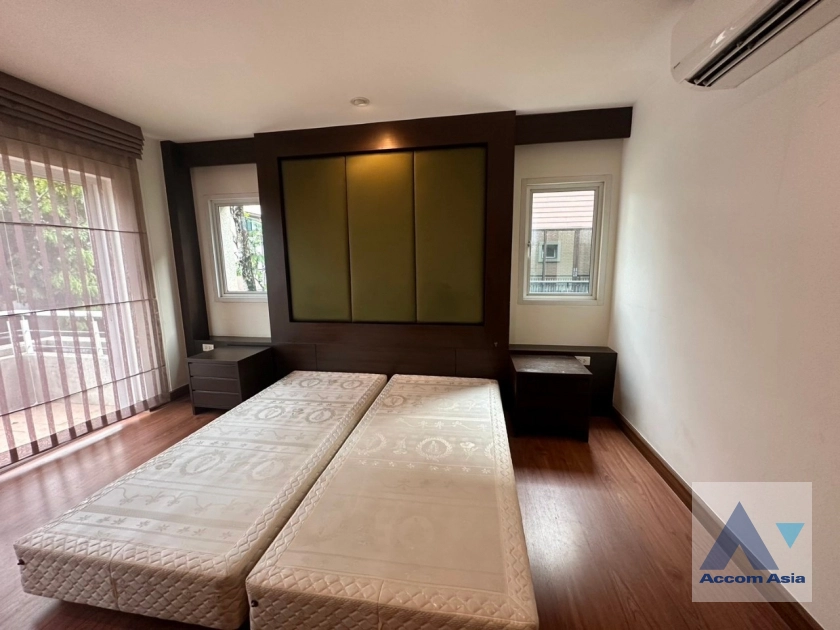 19  4 br House For Rent in Lat phrao ,Bangkok   at Baan Issara Rama 9 2315464