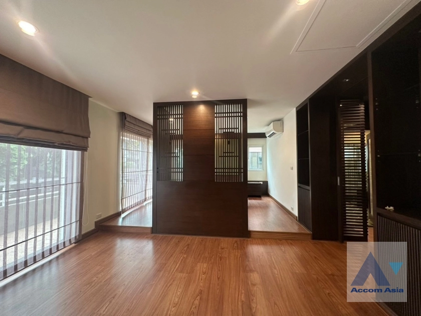 8  4 br House For Rent in Lat phrao ,Bangkok   at Baan Issara Rama 9 2315464