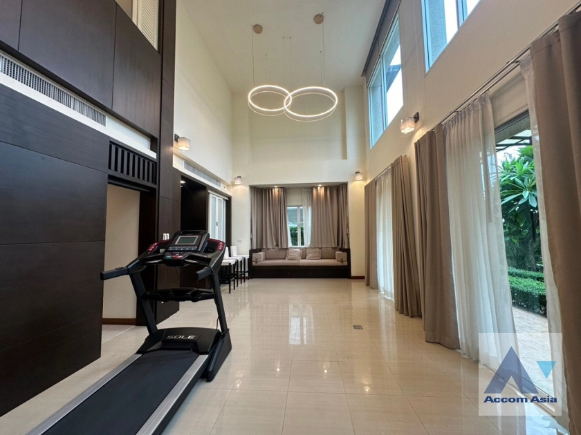  4 Bedrooms  House For Rent in Lat Phrao, Bangkok  near   (2315464)