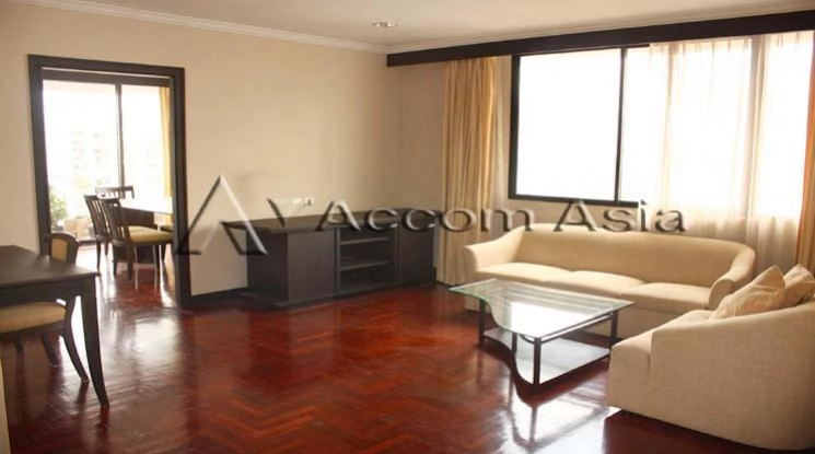  2 Bedrooms  Condominium For Rent in Sukhumvit, Bangkok  near BTS Nana (1515510)