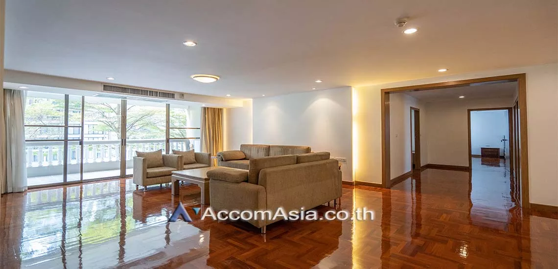 Pet friendly |  3 Bedrooms  Apartment For Rent in Sukhumvit, Bangkok  near BTS Phrom Phong (1415549)