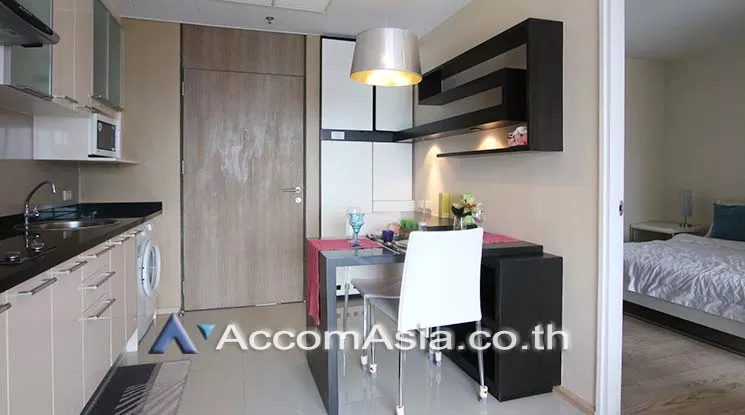  1 Bedroom  Condominium For Rent in Sukhumvit, Bangkok  near BTS Thong Lo (1515634)