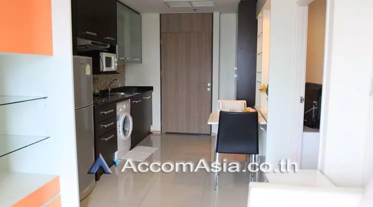  1 Bedroom  Condominium For Rent in Sukhumvit, Bangkok  near BTS Thong Lo (1515635)