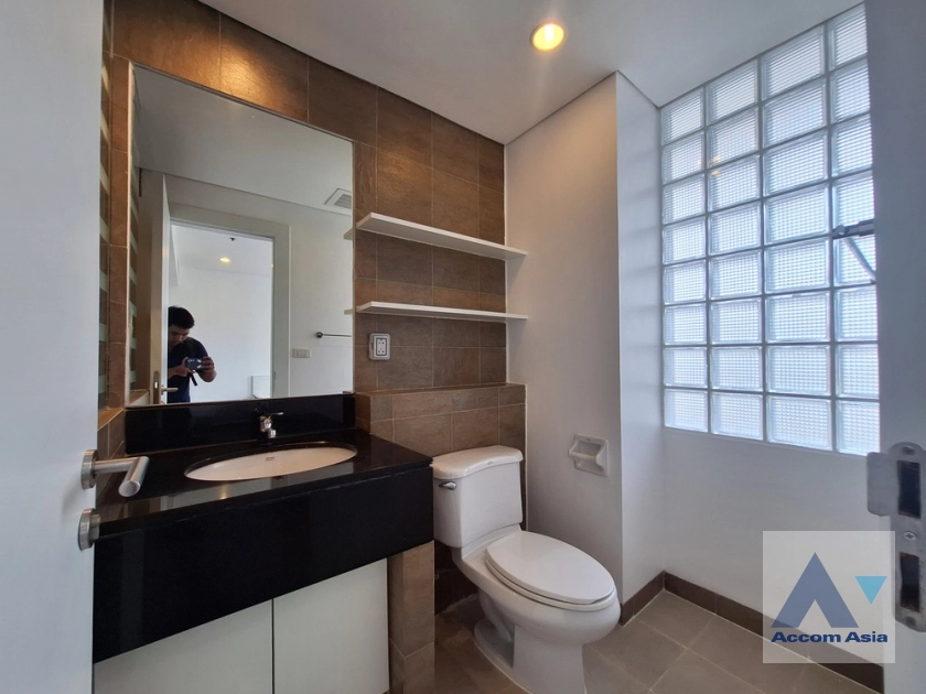 14  4 br Apartment For Rent in Sukhumvit ,Bangkok BTS Ekkamai at Ekkamai Family Apartment 1415658