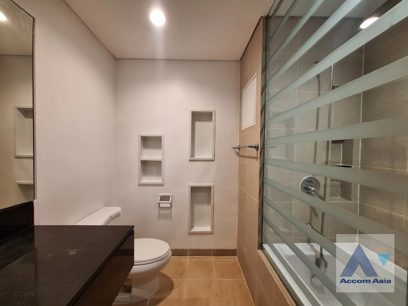 16  4 br Apartment For Rent in Sukhumvit ,Bangkok BTS Ekkamai at Ekkamai Family Apartment 1415658