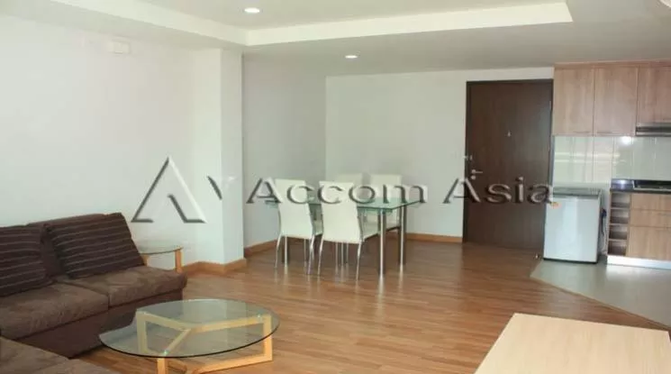  3 Bedrooms  Apartment For Rent in Sukhumvit, Bangkok  near BTS Phrom Phong (1415704)