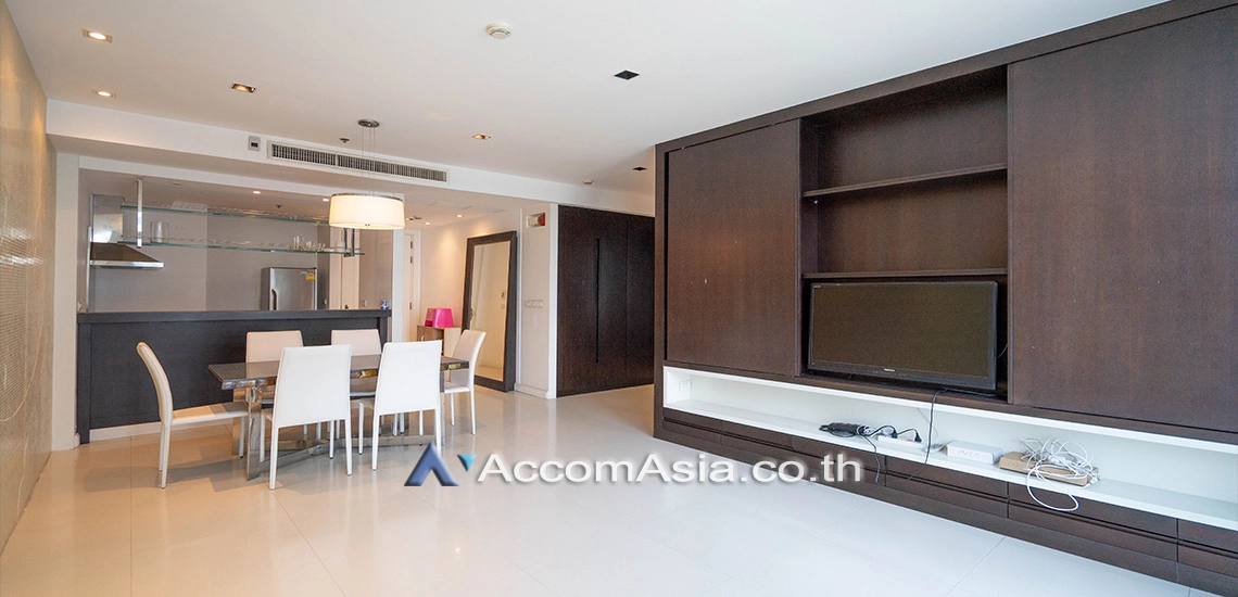  2 Bedrooms  Condominium For Rent in Ploenchit, Bangkok  near BTS Ploenchit (1515745)