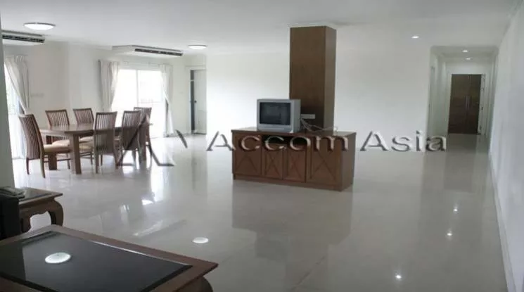  2 Bedrooms  Apartment For Rent in Sukhumvit, Bangkok  near BTS Asok - MRT Sukhumvit (1415750)