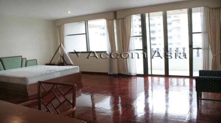  3 Bedrooms  Apartment For Rent in Sukhumvit, Bangkok  near BTS Asok - MRT Sukhumvit (1415789)