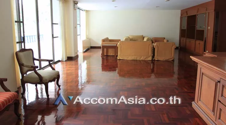  3 Bedrooms  Apartment For Rent in Sukhumvit, Bangkok  near BTS Asok - MRT Sukhumvit (1415790)