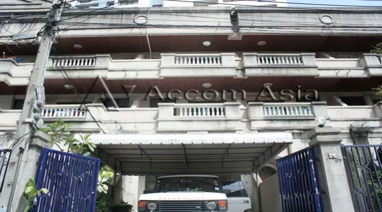 2  4 br House For Rent in sukhumvit ,Bangkok BTS Phrom Phong 2515855