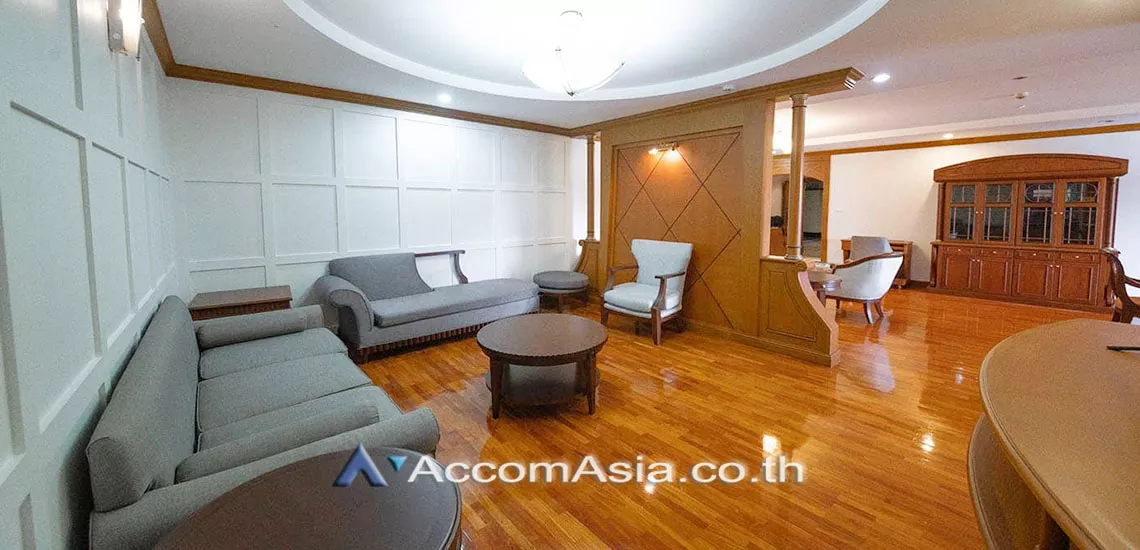 Pet friendly |  3 Bedrooms  Apartment For Rent in Sukhumvit, Bangkok  near BTS Thong Lo (1415878)
