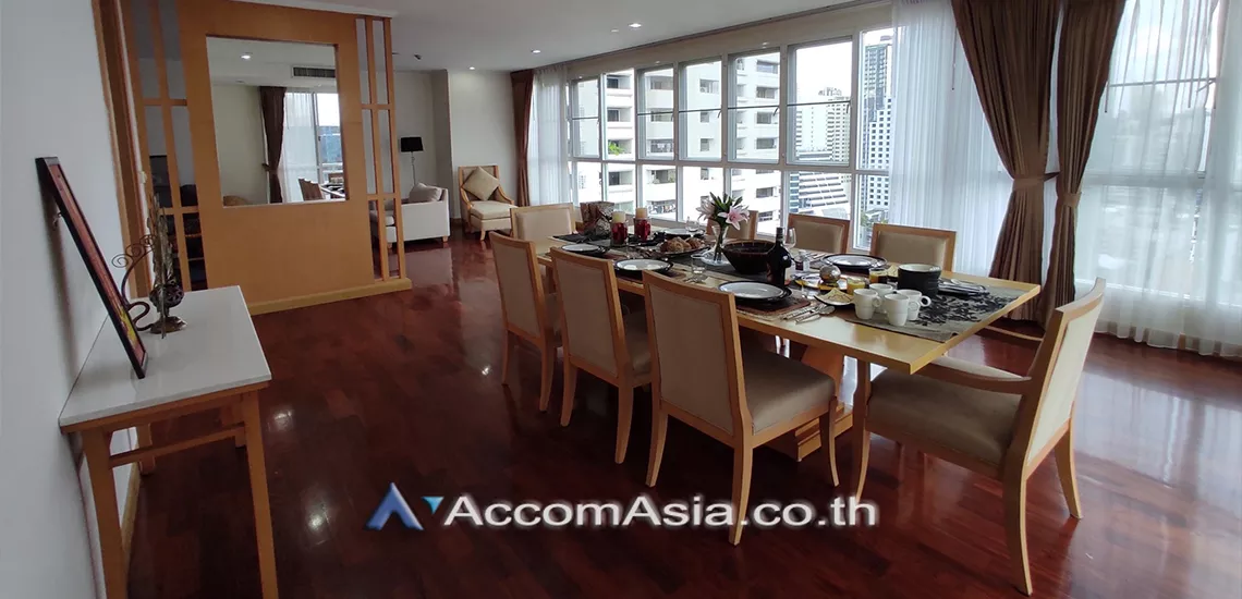 Pet friendly |  3 Bedrooms  Apartment For Rent in Sukhumvit, Bangkok  near BTS Phrom Phong (1415923)