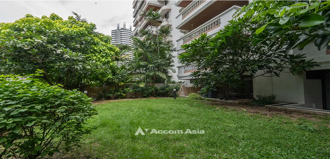 Big Balcony, Pet friendly |  4 Bedrooms  Apartment For Rent in Sukhumvit, Bangkok  near BTS Asok - MRT Sukhumvit (1415933)