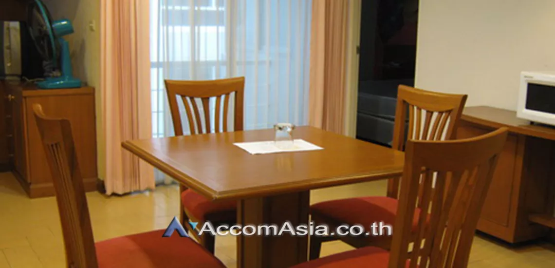  2 Bedrooms  Condominium For Rent in Sukhumvit, Bangkok  near BTS Asok - MRT Sukhumvit (1515977)