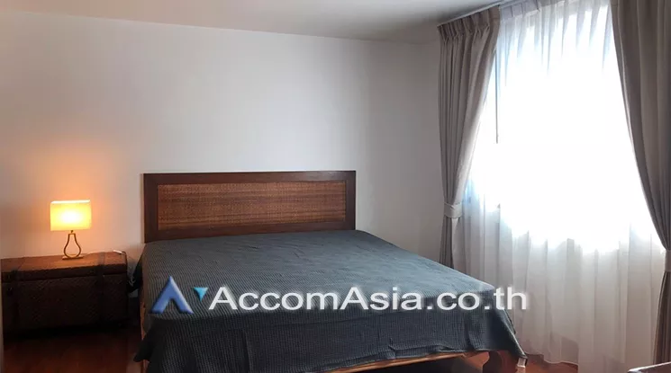  2 Bedrooms  Condominium For Rent in Ploenchit, Bangkok  near BTS Chitlom (1515986)