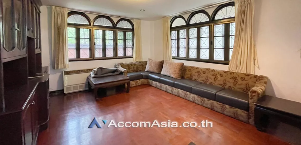  1  4 br House For Rent in Sukhumvit ,Bangkok BTS Thong Lo 2316174