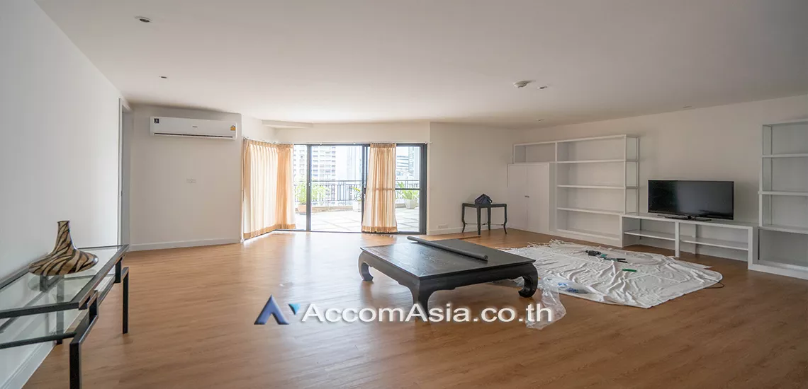 Huge Terrace, Pet friendly |  3 Bedrooms  Apartment For Rent in Sukhumvit, Bangkok  near BTS Phrom Phong (1416178)